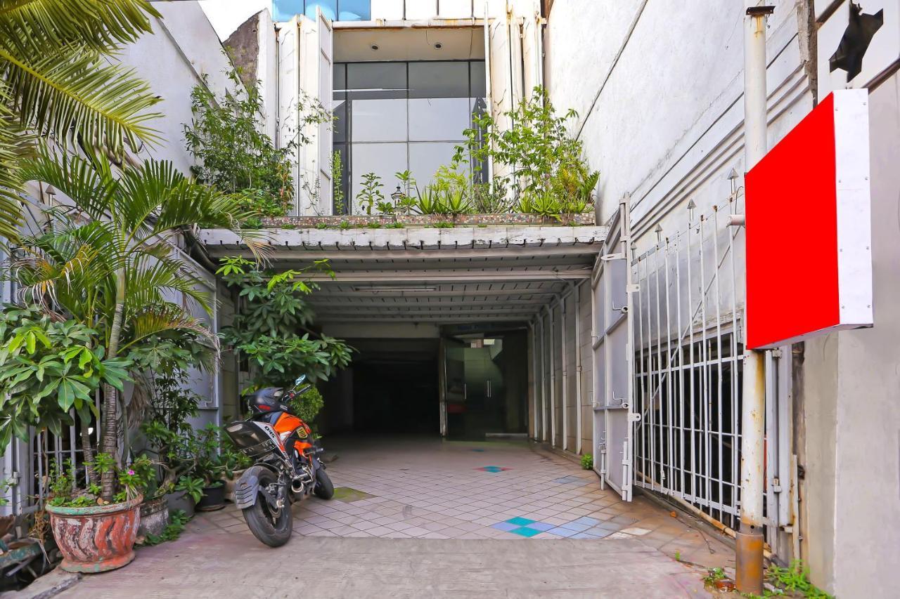 Collection O 92739 Hotel Pintu Besar Jakarta Exterior photo