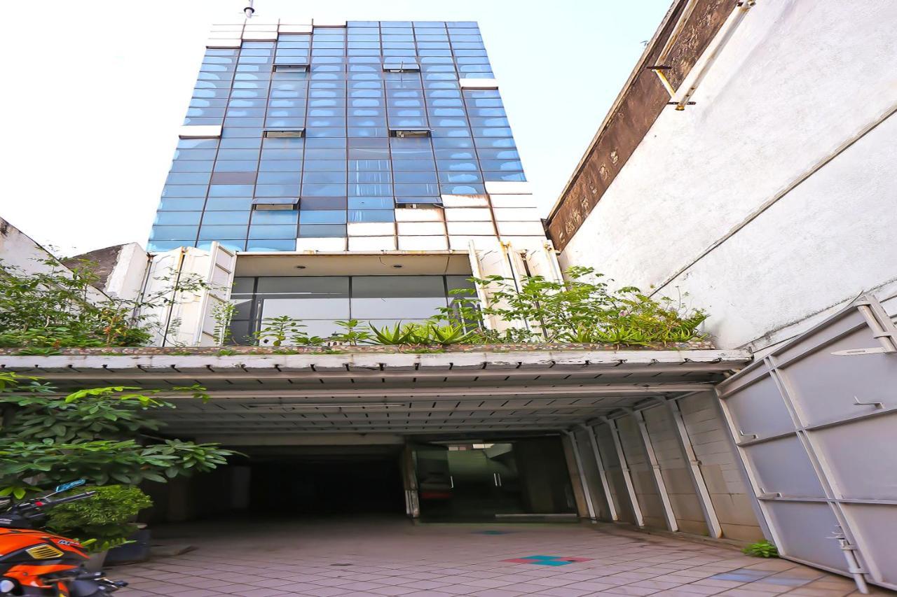 Collection O 92739 Hotel Pintu Besar Jakarta Exterior photo